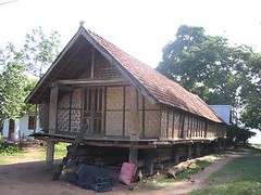 8long house
