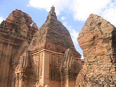 11cham temple nha trang